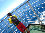 乘著船前往澎湖