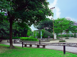 市府前小公園