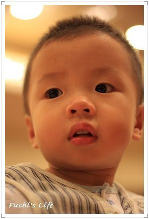 掛著鼻涕的黃小霖