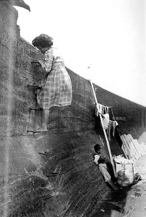 台北淡水河堤1950年代鄧南光