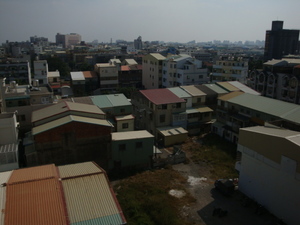 ev-2 我家樓下的矮房