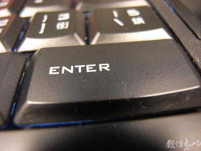 羅技 Logitech Illuminated